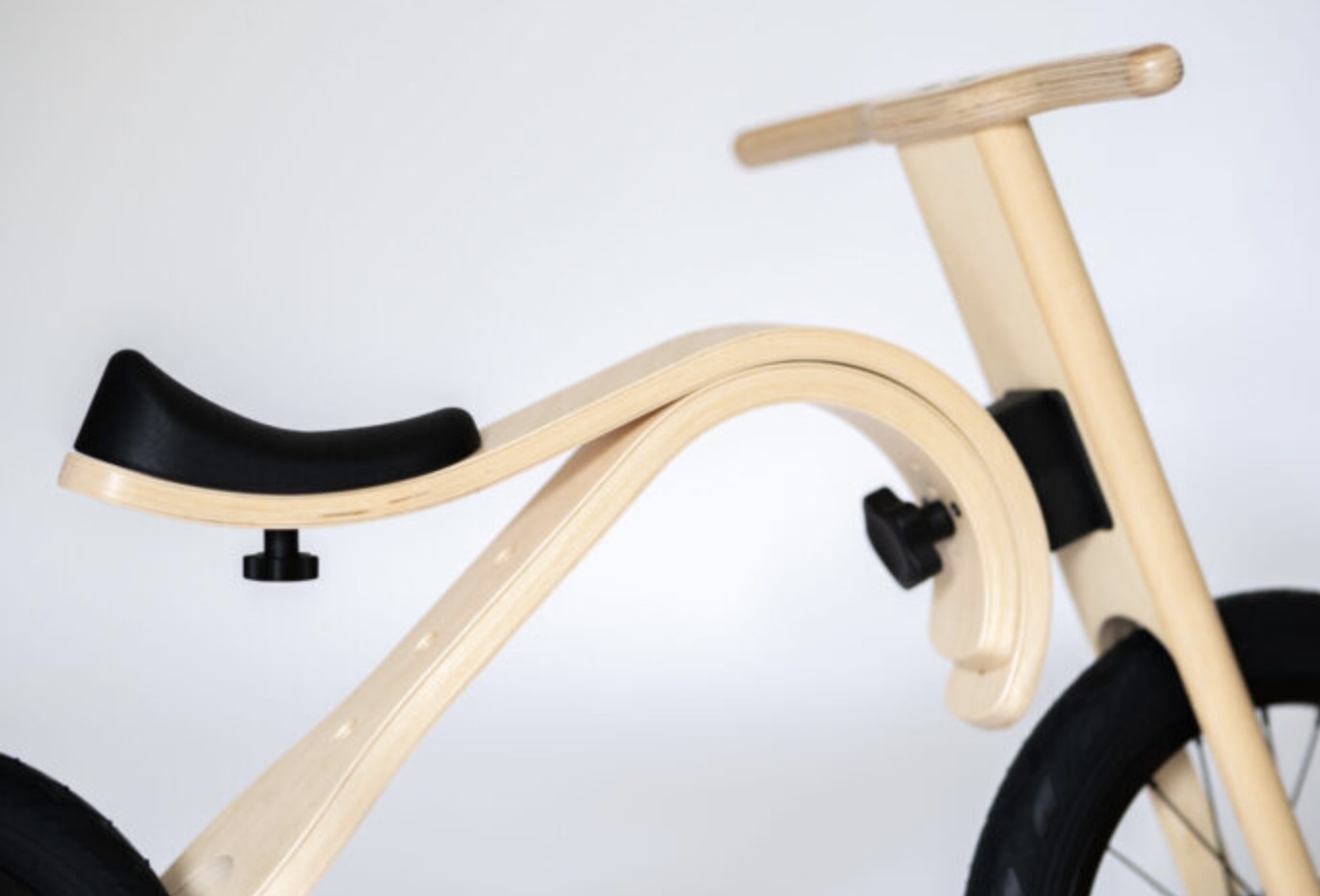Holzfahrrad für Kinder - Pedal Bike - WoodyBike - Leg&go